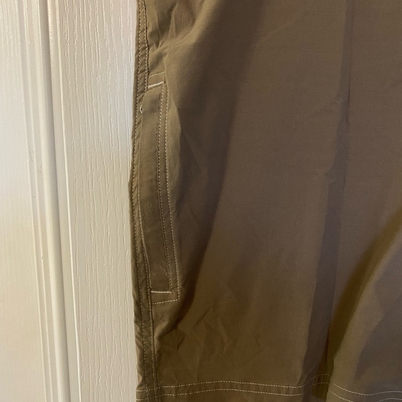 MARMOT SHORTS - perfect condition - Picture 2 of 6